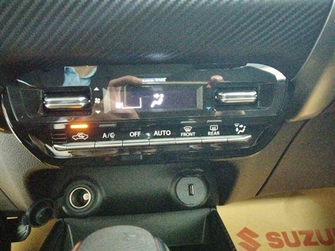 ĐIỀU HÒA TỰ ĐỘNG tại đại lý Suzuki Vinh Nghệ An