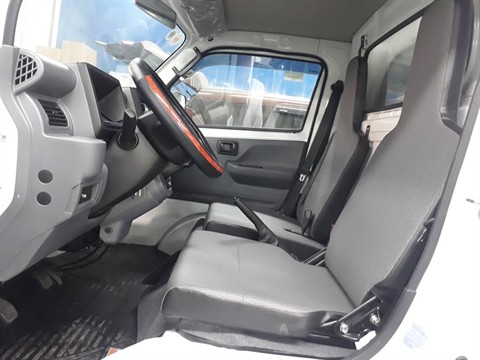 nội thất xe tại đại lý Suzuki Vinh Nghệ An